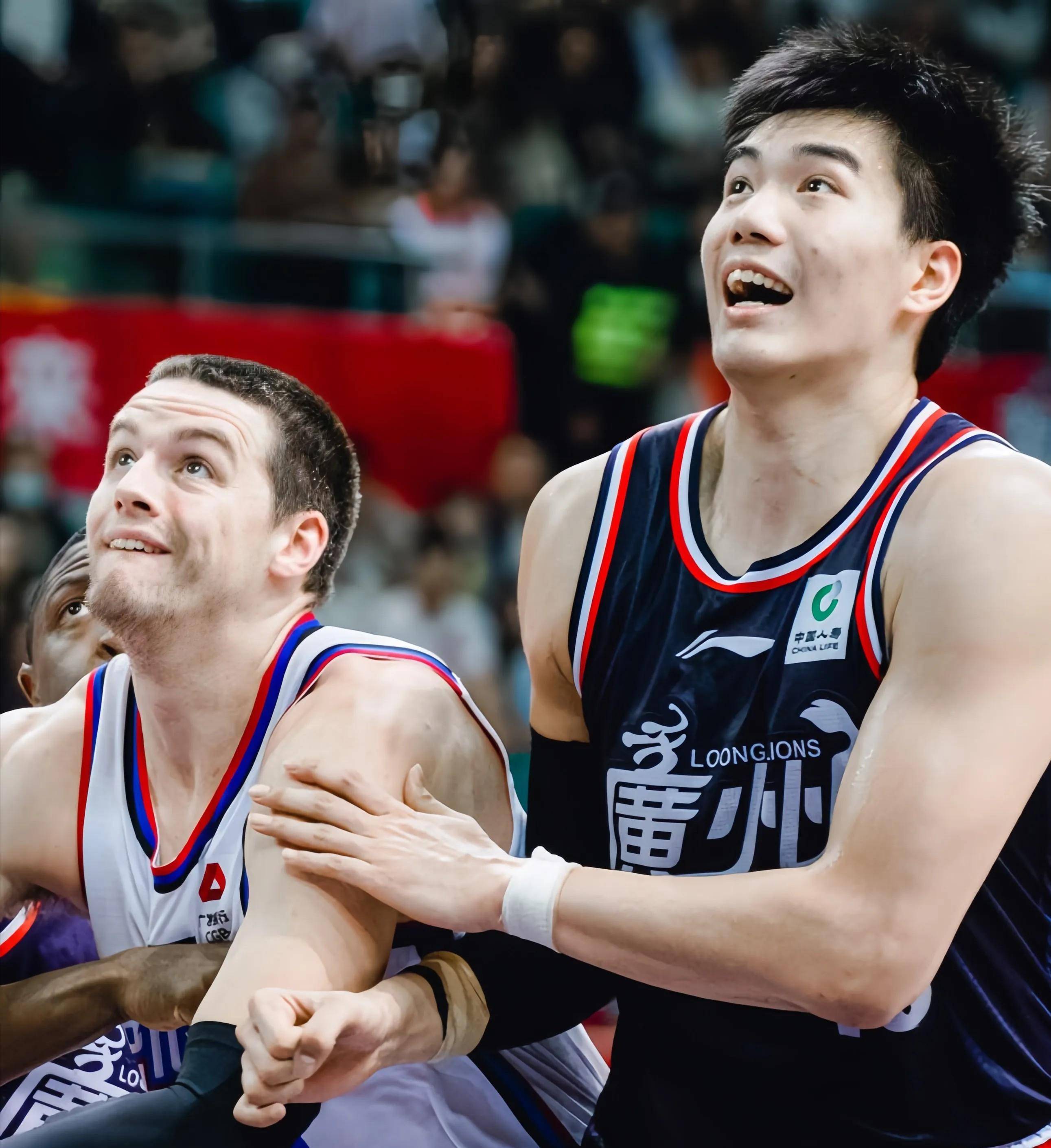 关于阿森纳不断突破!,Rookie连续七场比赛得分超过领先优势明显再创辉煌时刻的信息 关于阿森纳不断突破!,Rookie连续七场比赛得分超过领先优势明显再创辉煌时刻的信息