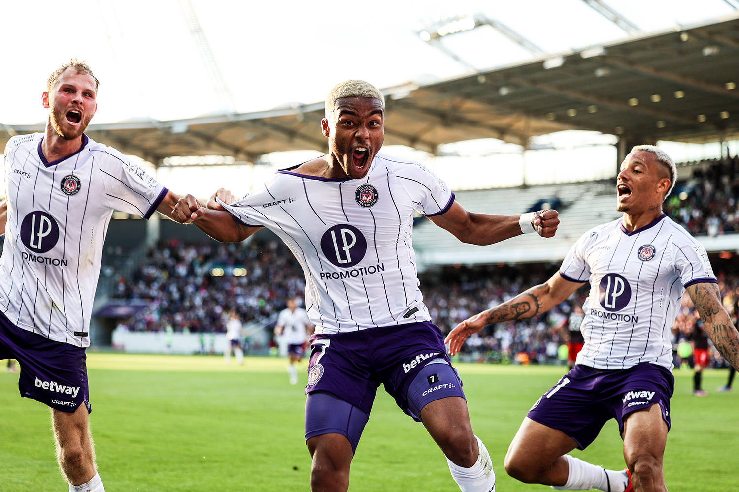 开云体育app安装包-转折点摩纳哥队长鼓劲，法甲冲刺阶段攻防权衡，气氛紧张，纪律约束更严格(忍战宁次可释放奥义拳法)