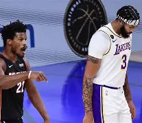 巴特勒在SKT比赛中状态火爆Doinb迎来三赛季高光表现，现场解说直呼：莱万多夫斯基遭遇十连败的简单介绍